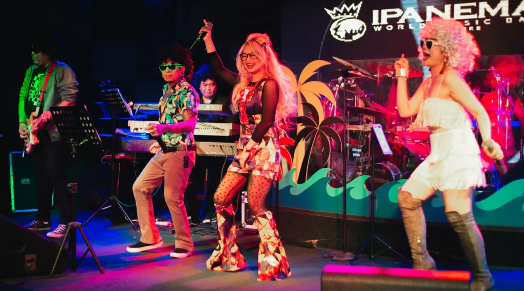 Ipanema live music bar Singapore on Cecil Street